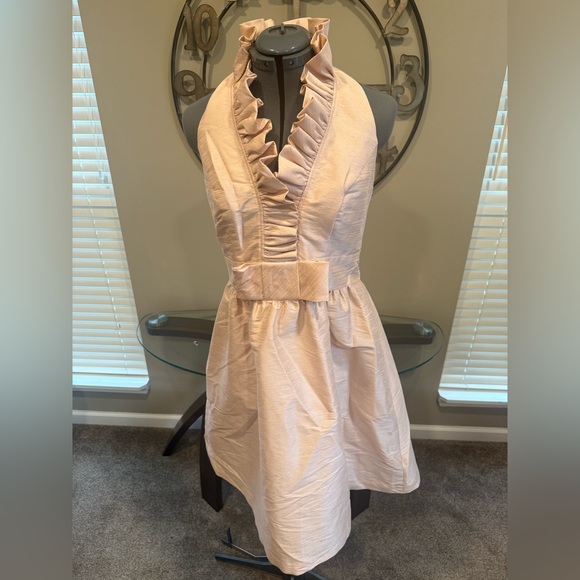 Elegant Cream Ruffled Dress‎ by Alfred Sung Size 10 Sample NWT - Picture 1 of 4
